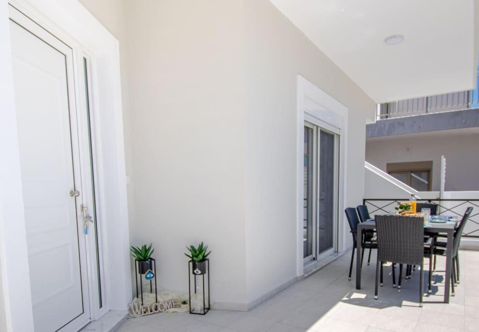 Fileo Family And Friends Living Vila Archangelos  Exterior foto