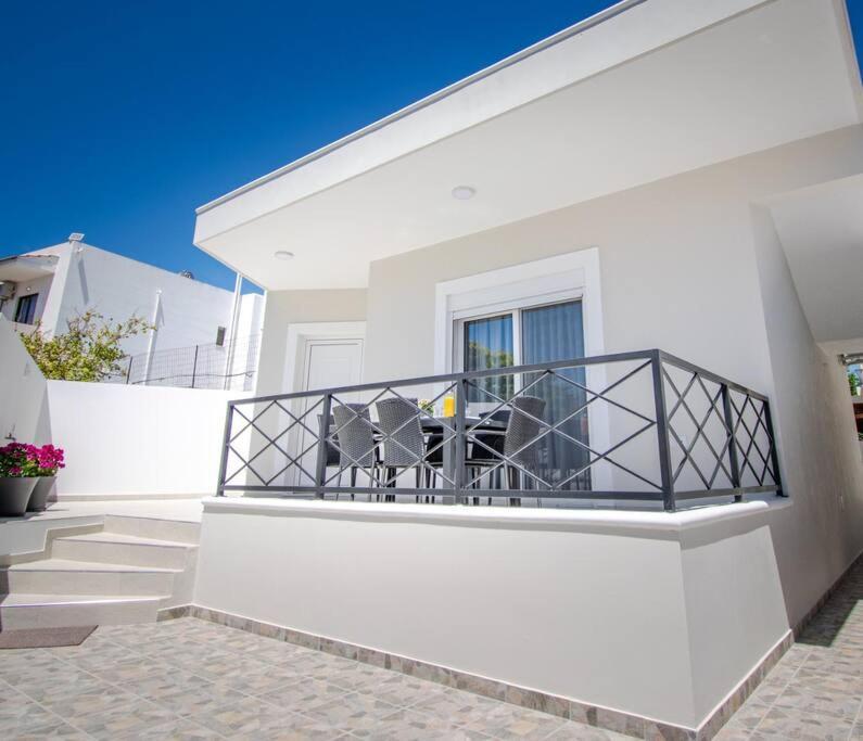 Fileo Family And Friends Living Vila Archangelos  Exterior foto